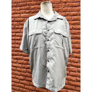 Mountain Hardware Tan Men's size Large button up